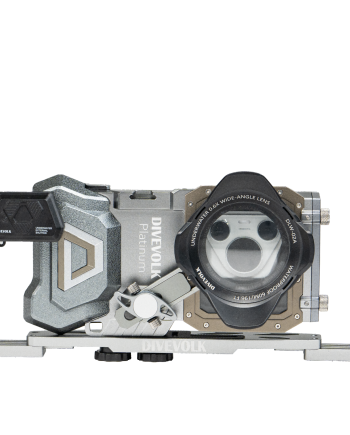 DIVEVOLK SeaTouch 4 Max Paltinum Deep Dive Kit with dual light for iPhone and most Android smartphone, dive housing, waterproof phone case